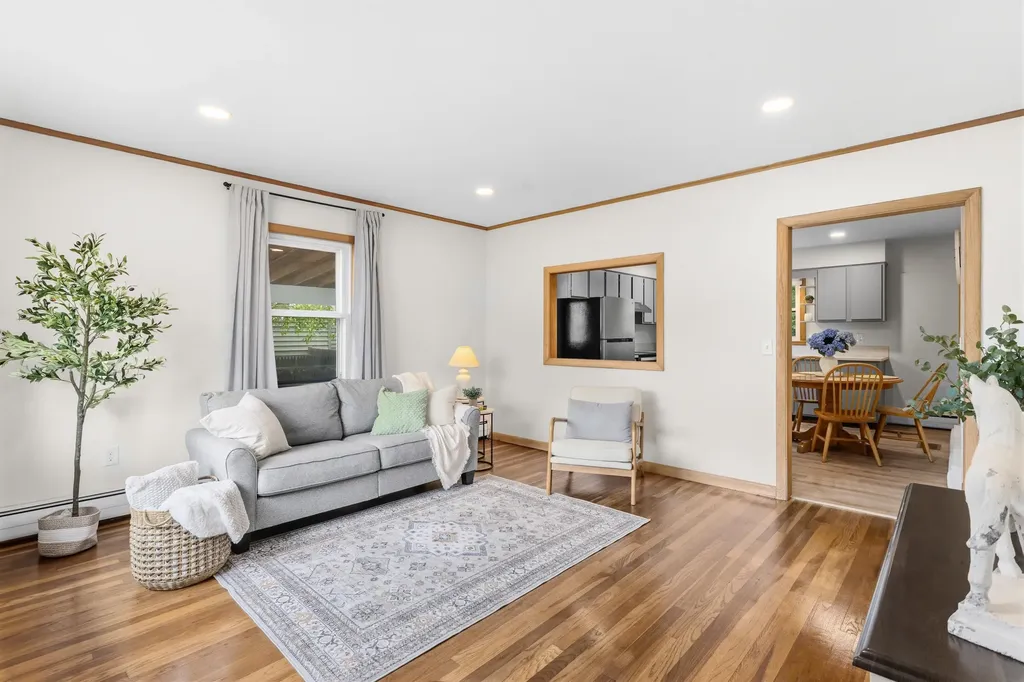 29 Devco Drive Manchester NH 03103
