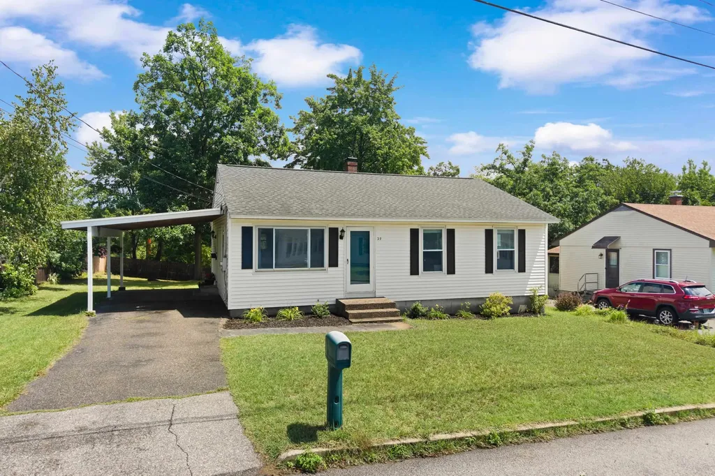 29 Devco Drive Manchester NH 03103