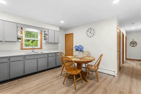 29 Devco Drive Manchester NH 03103