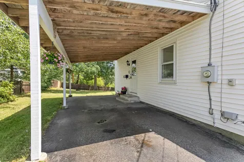 29 Devco Drive Manchester NH 03103
