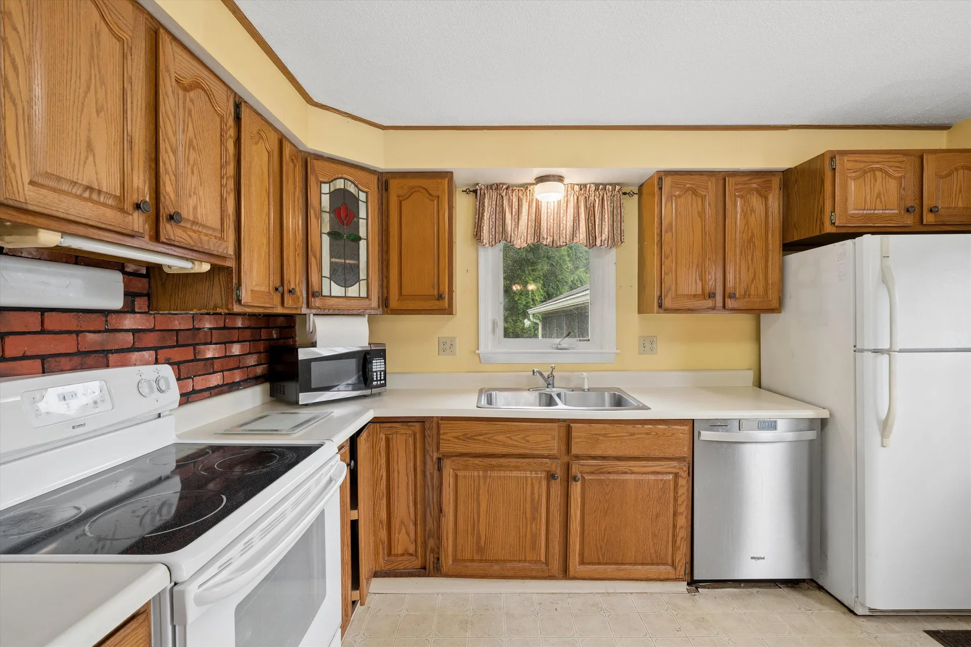 415 Greeley Street Manchester NH 03102