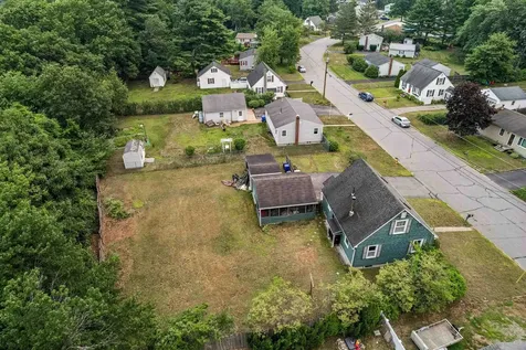 415 Greeley Street Manchester NH 03102