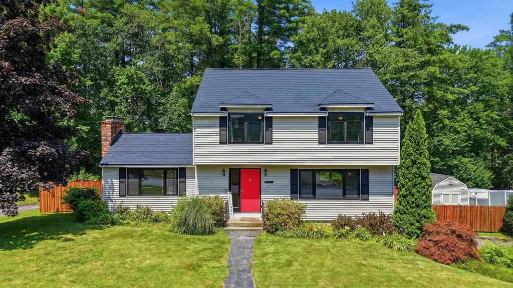 3 Sunshine Court Nashua NH 03063