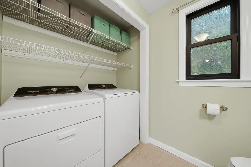 3 Sunshine Court Nashua NH 03063