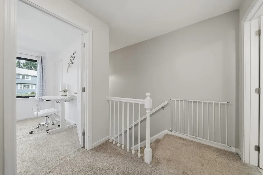 3 Sunshine Court Nashua NH 03063