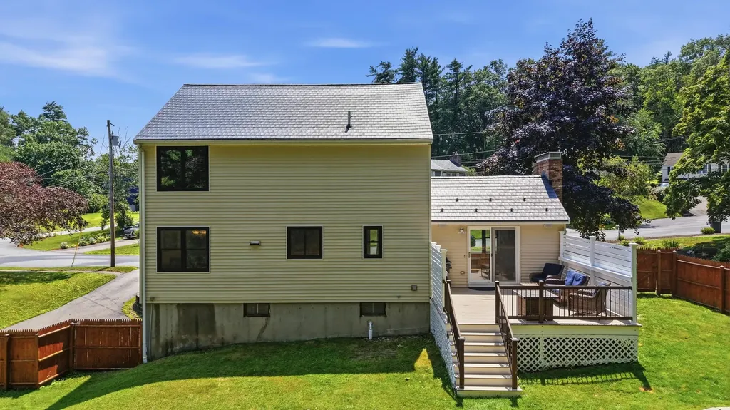 3 Sunshine Court Nashua NH 03063
