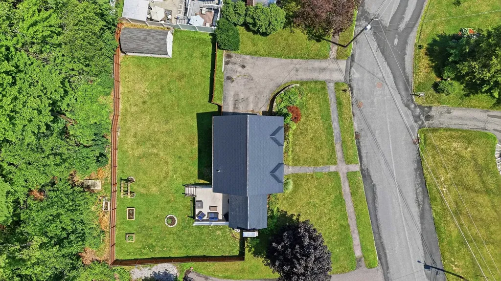 3 Sunshine Court Nashua NH 03063