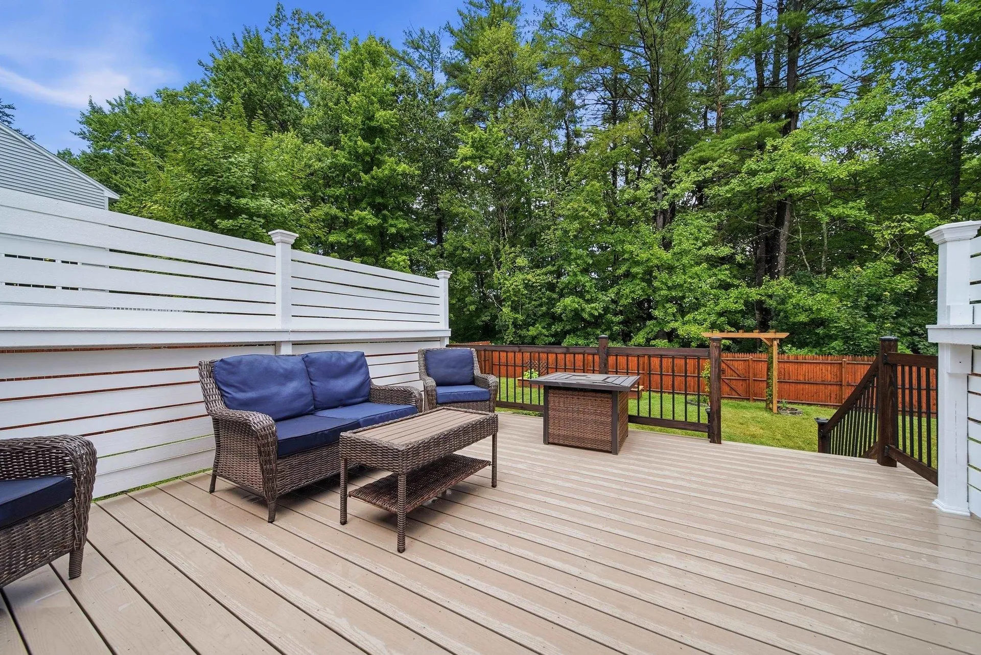 3 Sunshine Court Nashua NH 03063