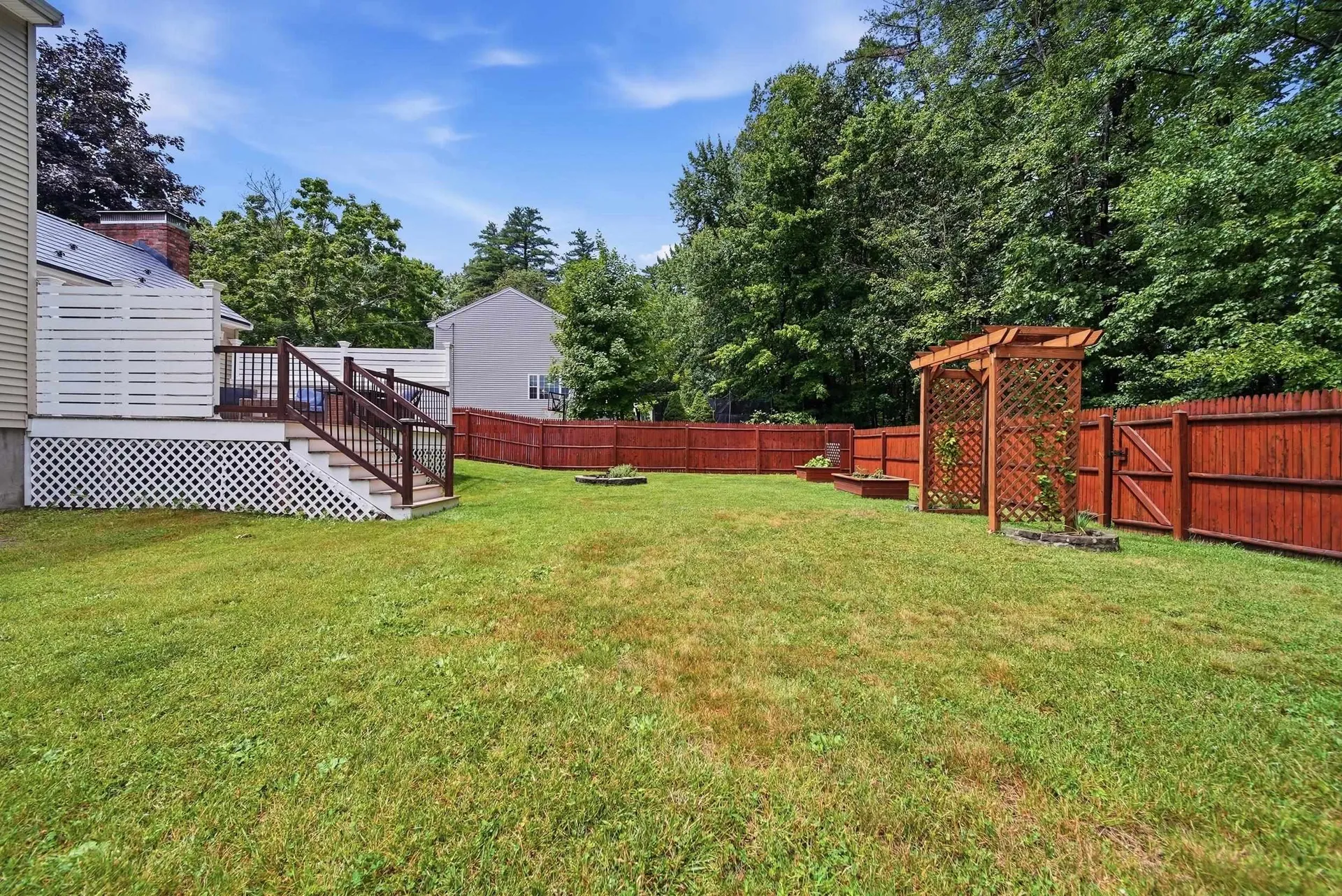 3 Sunshine Court Nashua NH 03063