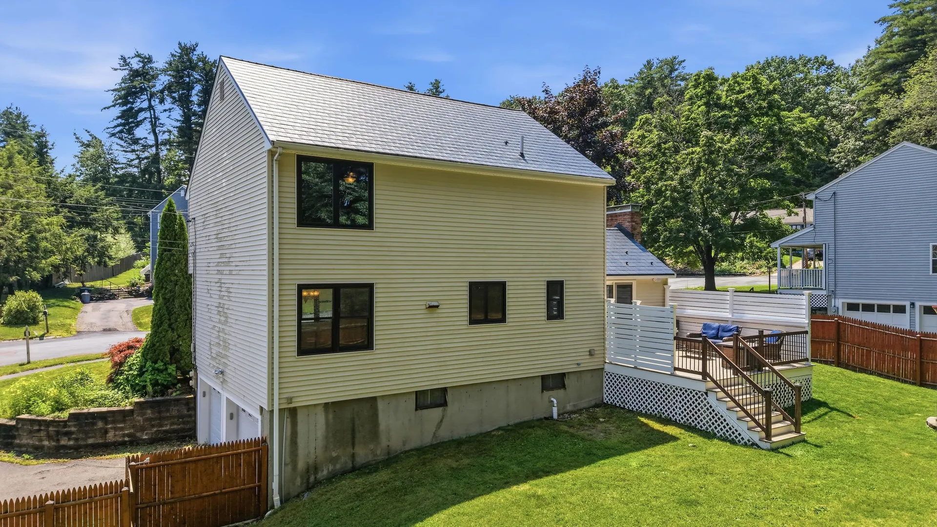 3 Sunshine Court Nashua NH 03063