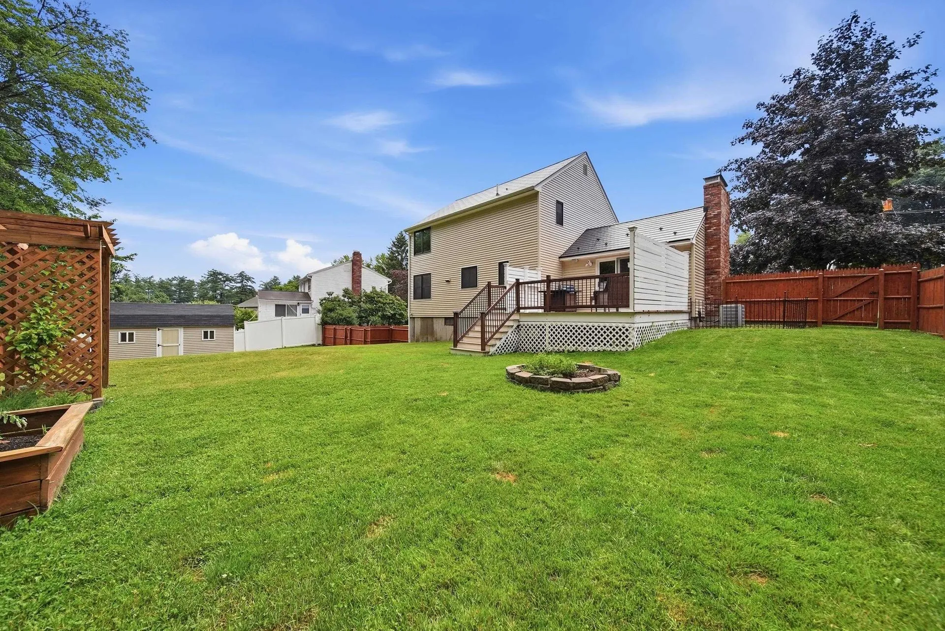 3 Sunshine Court Nashua NH 03063