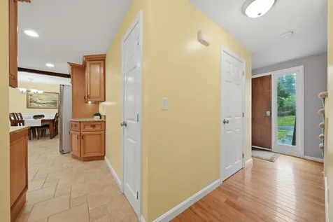 3 Sunshine Court Nashua NH 03063
