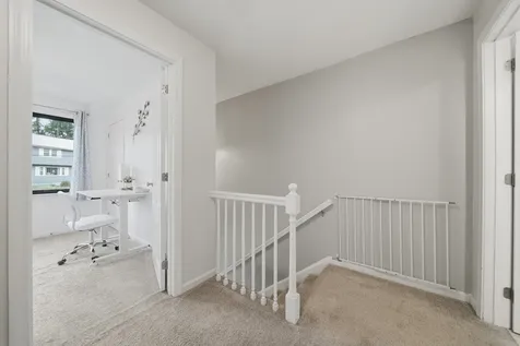 3 Sunshine Court Nashua NH 03063