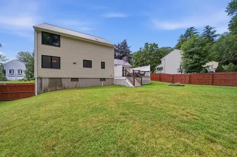 3 Sunshine Court Nashua NH 03063