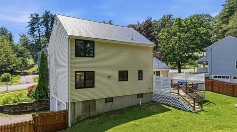 3 Sunshine Court Nashua NH 03063