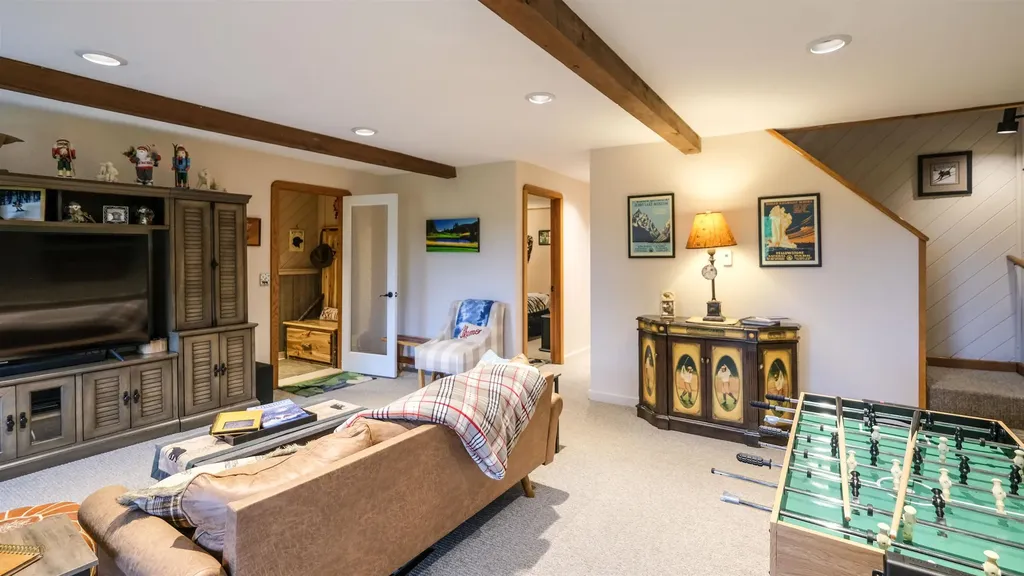 99 Johnson Loop Ludlow VT 05149