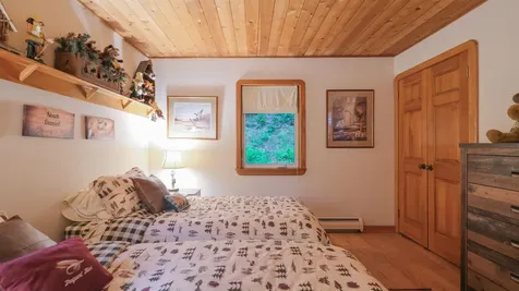 99 Johnson Loop Ludlow VT 05149