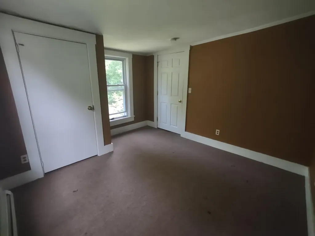 9 Merchant Street Walpole NH 03609