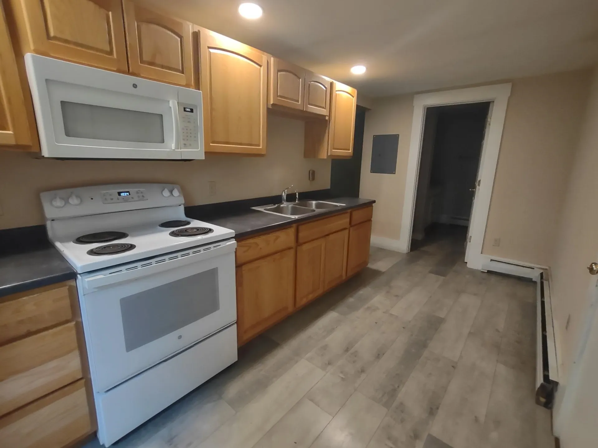 9 Merchant Street Walpole NH 03609