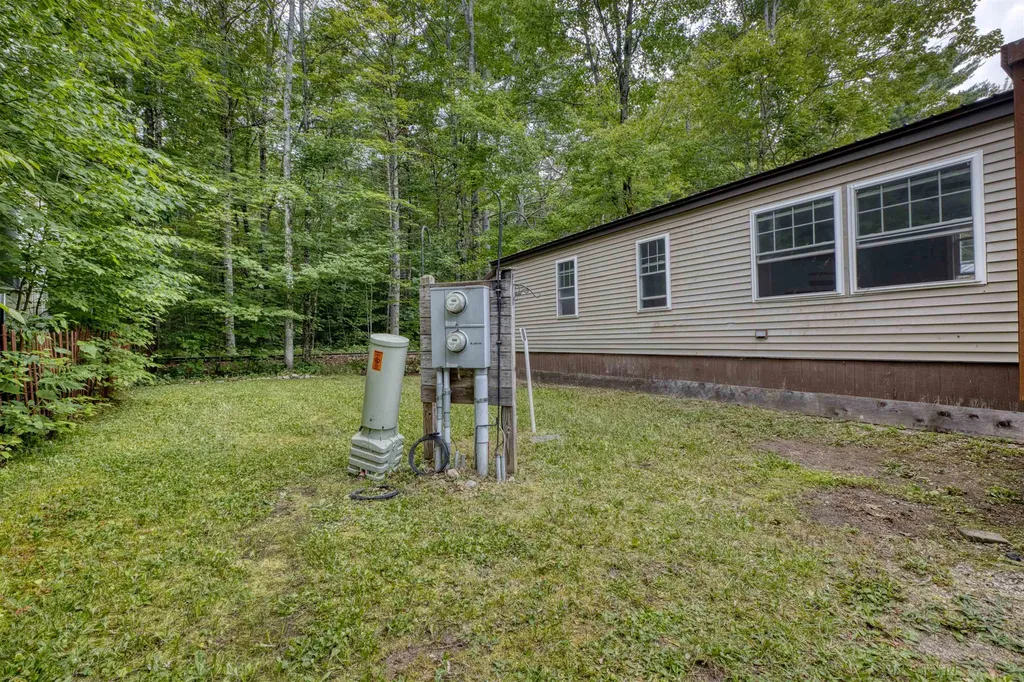32 Circle Road Ossipee NH 03814-6846