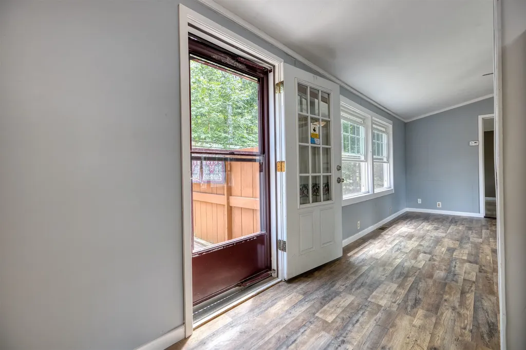 32 Circle Road Ossipee NH 03814-6846