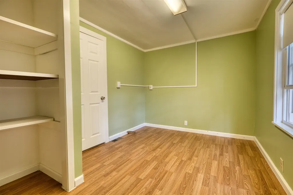 32 Circle Road Ossipee NH 03814-6846