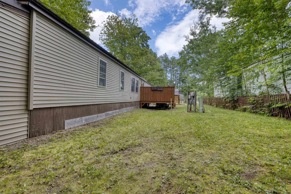 32 Circle Road Ossipee NH 03814-6846