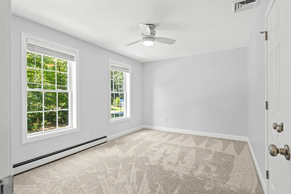 14 Davis Road Merrimack NH 03054