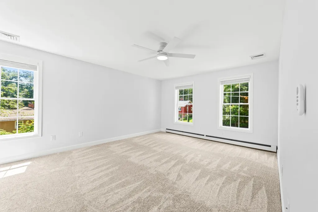 14 Davis Road Merrimack NH 03054