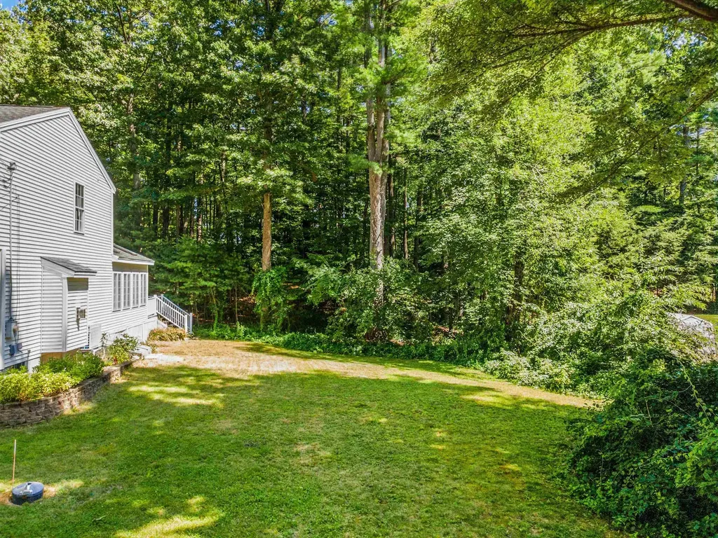14 Davis Road Merrimack NH 03054
