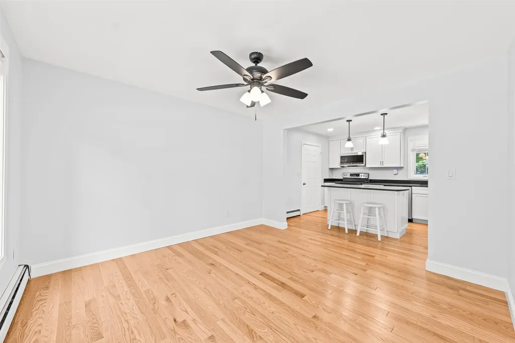 14 Davis Road Merrimack NH 03054