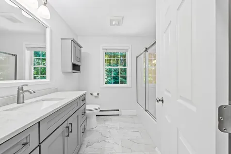 14 Davis Road Merrimack NH 03054