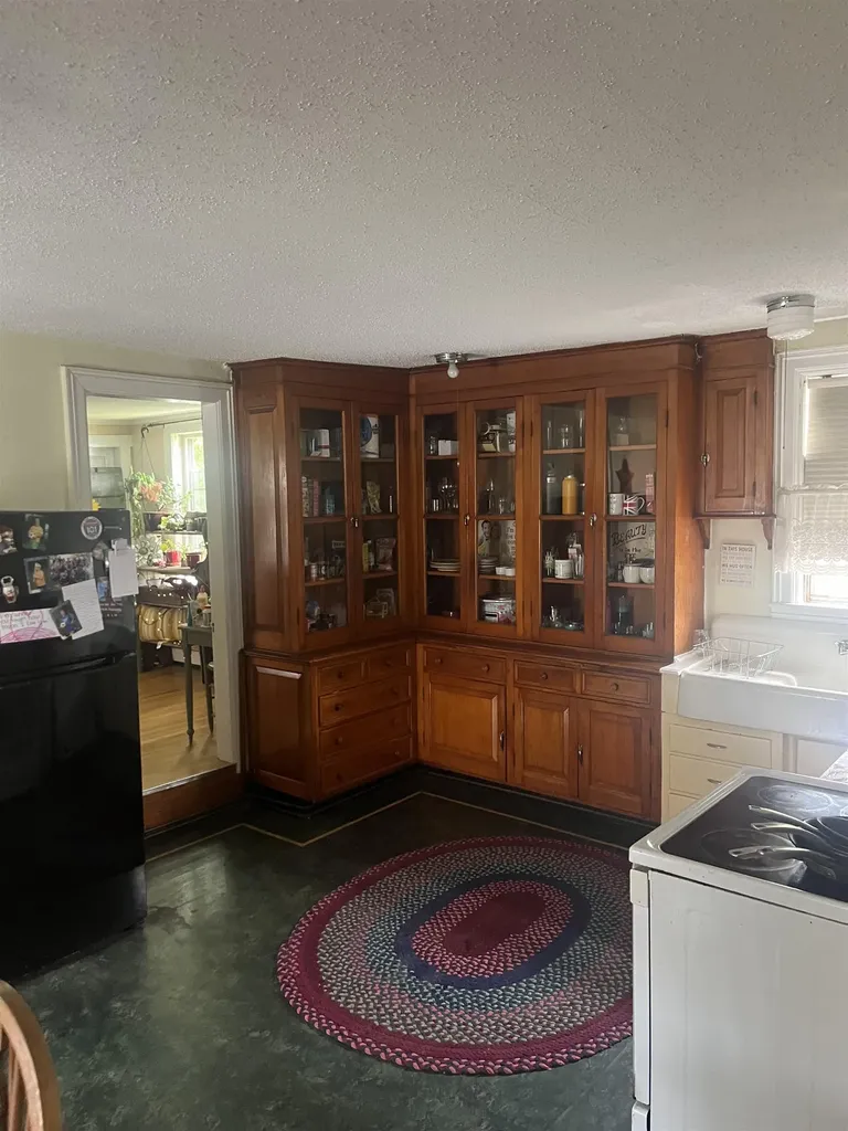 84 Nashua Street Milford NH 03055