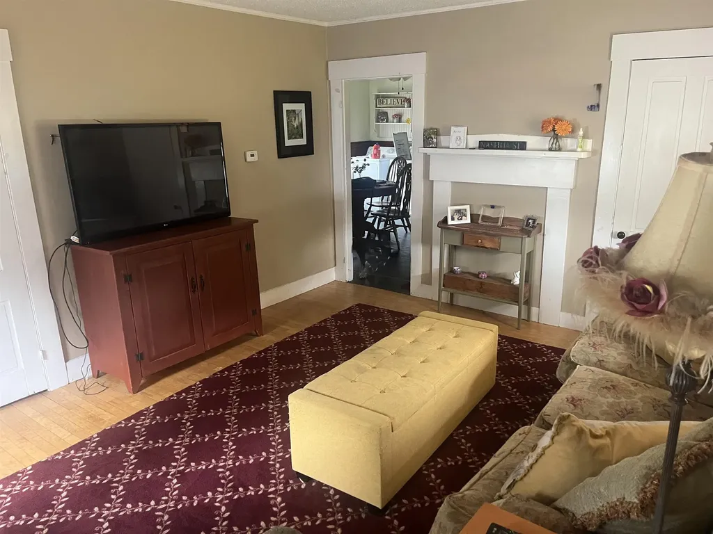 84 Nashua Street Milford NH 03055