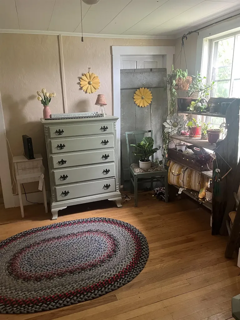 84 Nashua Street Milford NH 03055