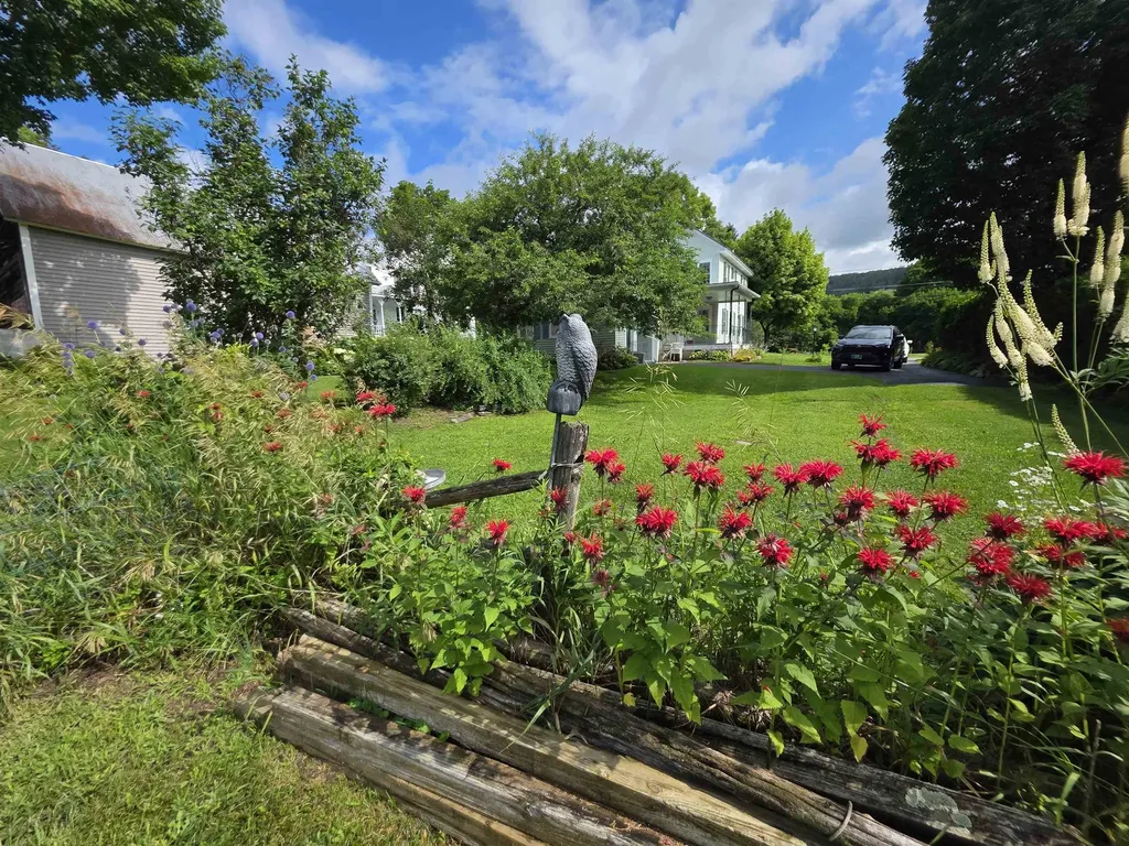 15 Maple Avenue Chelsea VT 05038