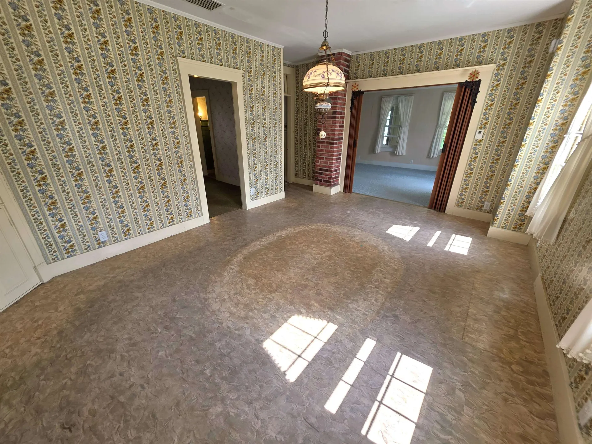 15 Maple Avenue Chelsea VT 05038