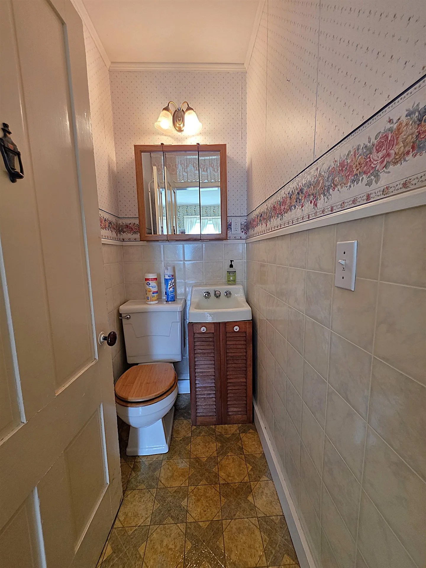 15 Maple Avenue Chelsea VT 05038