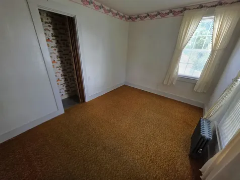 15 Maple Avenue Chelsea VT 05038