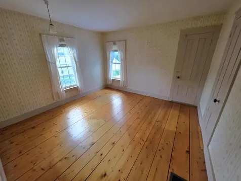 15 Maple Avenue Chelsea VT 05038