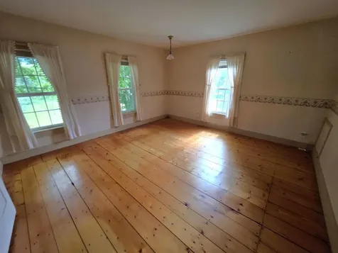 15 Maple Avenue Chelsea VT 05038