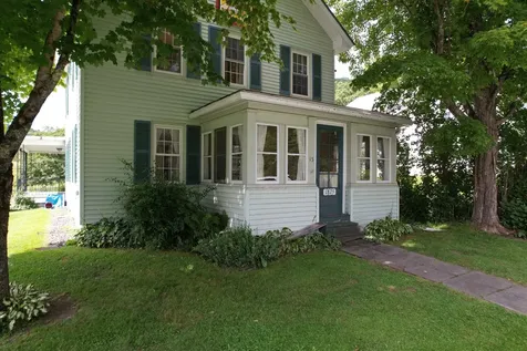 15 Maple Avenue Chelsea VT 05038