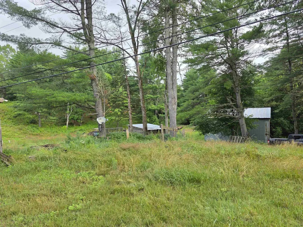 16 Brookside Lane Lyndon VT 05851