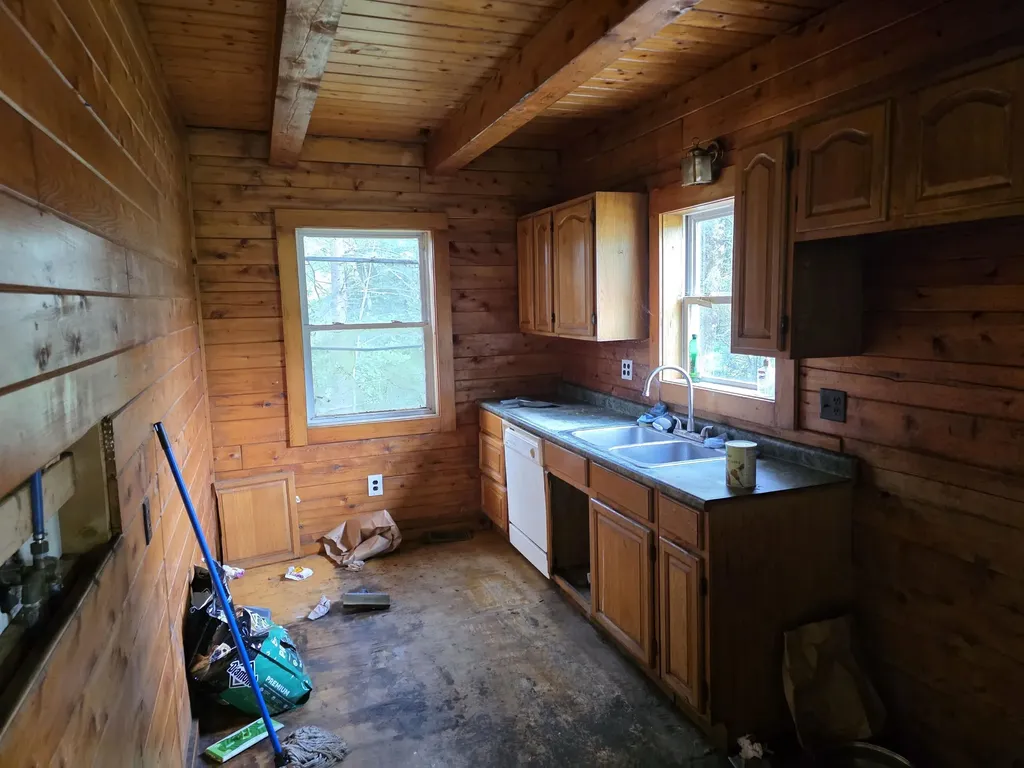 16 Brookside Lane Lyndon VT 05851