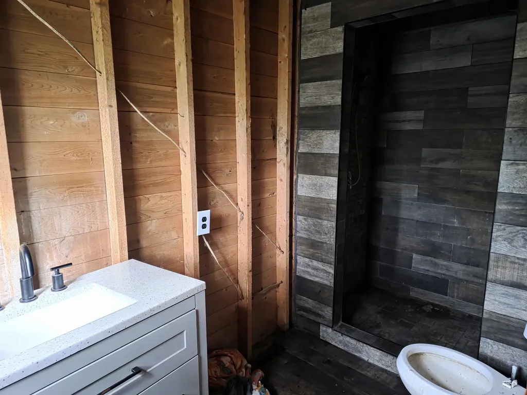 16 Brookside Lane Lyndon VT 05851