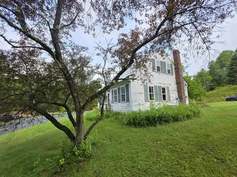 16 Brookside Lane Lyndon VT 05851
