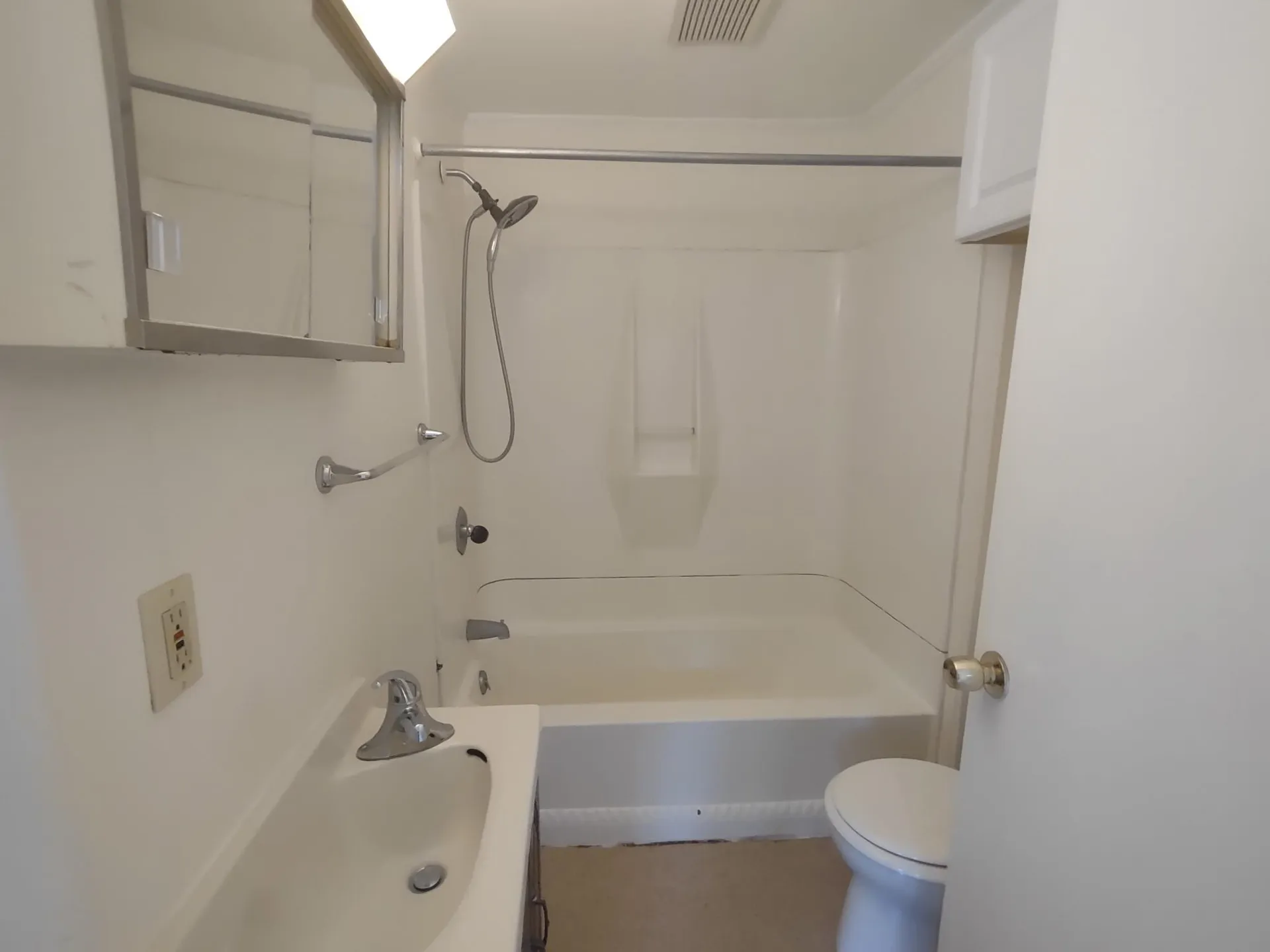 9 Merchant Street Walpole NH 03609