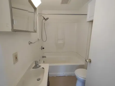 9 Merchant Street Walpole NH 03609