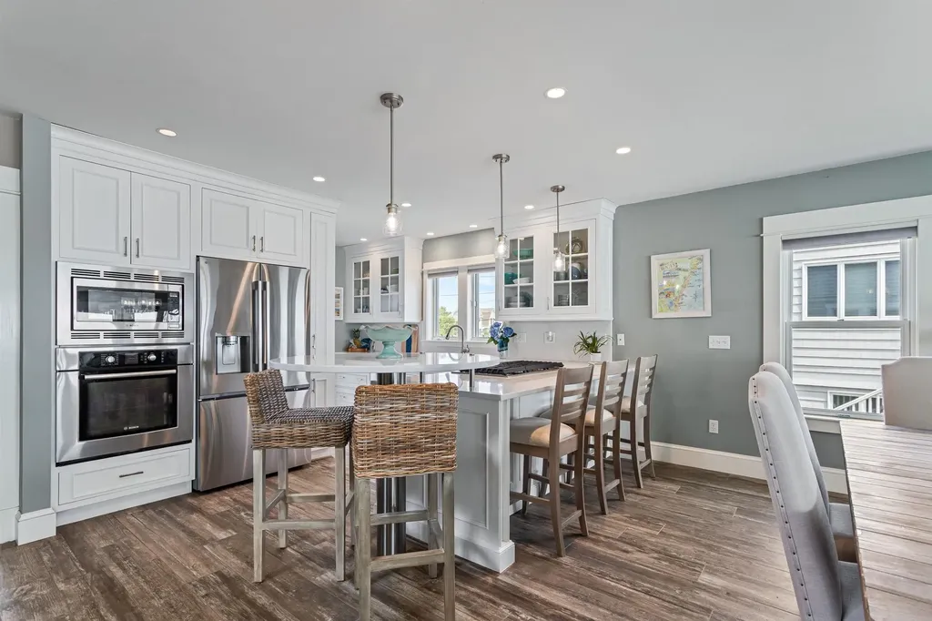 4 Nor'east Lane Hampton NH 03842