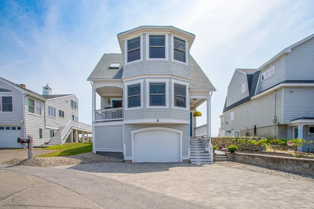4 Nor'east Lane Hampton NH 03842